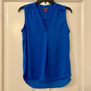 Vince Camuto royal blue v-neck sleeveless rumple blouse